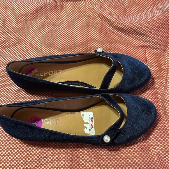 Report Navy Blue Women's Flats with Pearl Accent - Picture 2 of 6